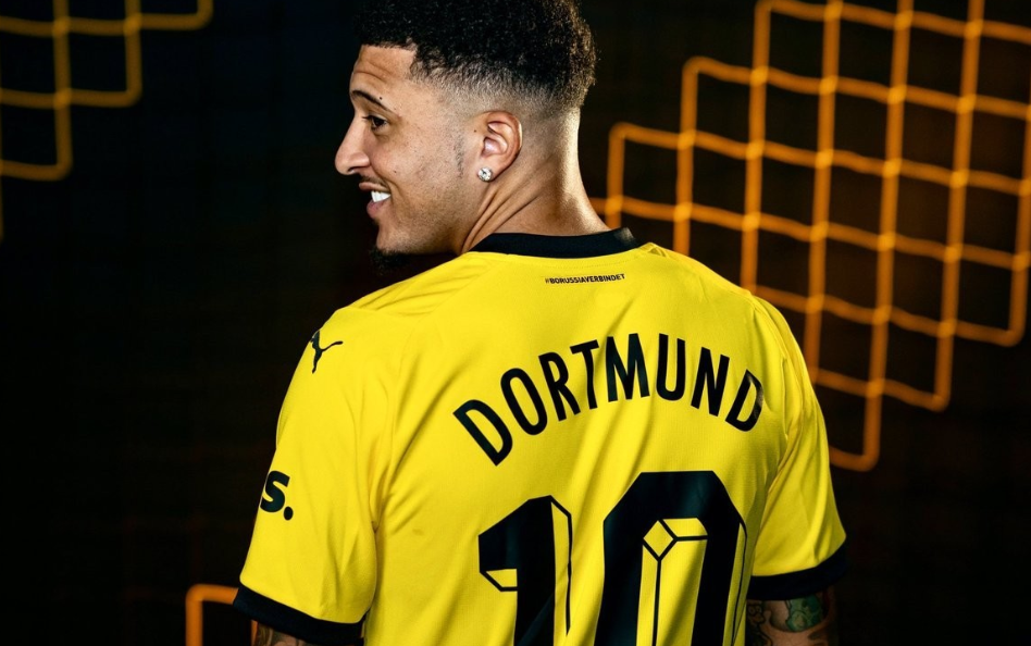 Sky Sports: Dortmund lo ngại về tương lai của Sancho, Manchester United muốn bán trực tiếp